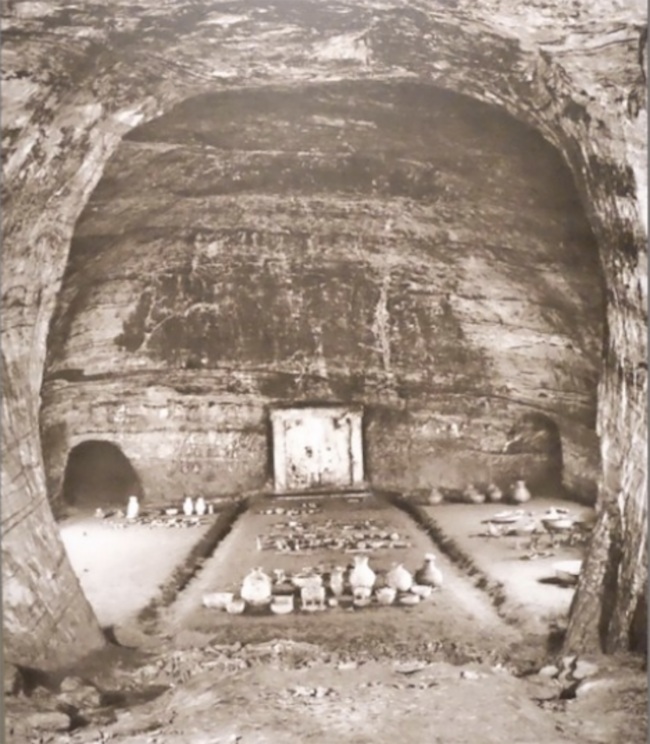 Images details: photographs serve as examples of the different lives of objects in museums and in the places where they have been rediscovered