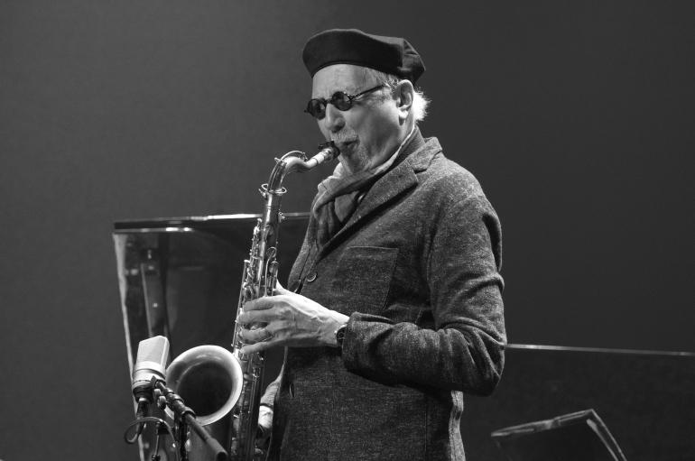 Charles Lloyd soloing black and white