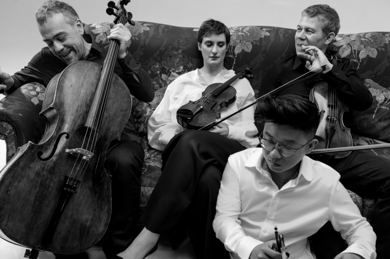 Quatuor Diotima black and white