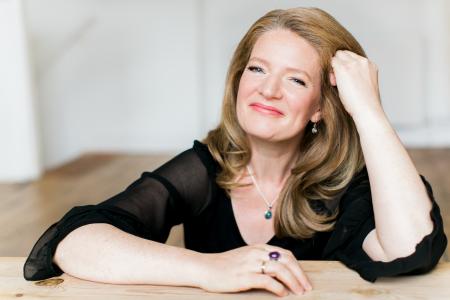 Violinist Rachel Podger